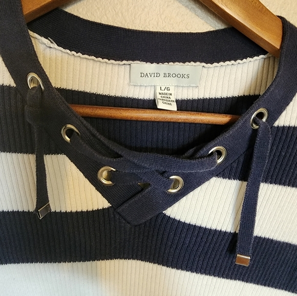 David Brooks Sweater (🌵FOR BUNDLES ONLY) - Picture 3 of 3